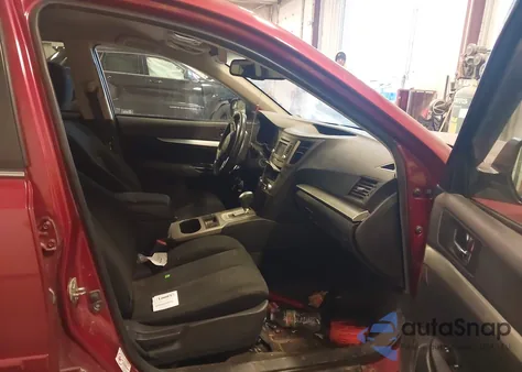 2014 Subaru Outback 2.5I Premium z USA, uszkodzony, nr VIN 4S4BRCCC8E3268740